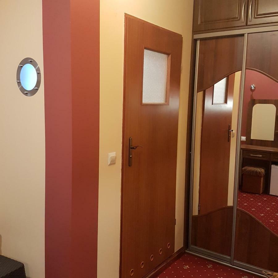 Pokoje Goscinne ”Zubr” Bialowieza Exterior foto
